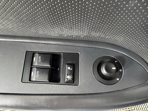 Used 2014 Dodge Challenger R/T image 14