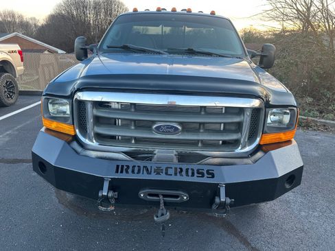 Used 1999 Ford F350 XL image 2