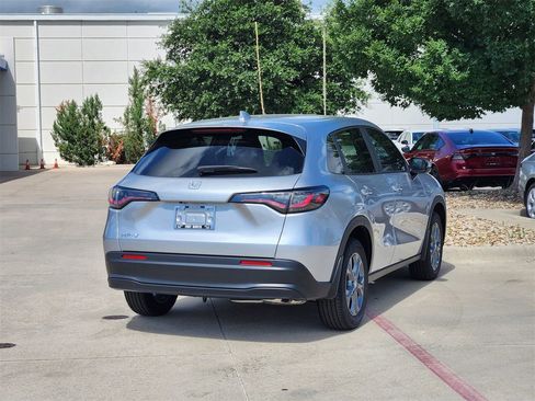 New 2026 Honda HR-V LX image 3