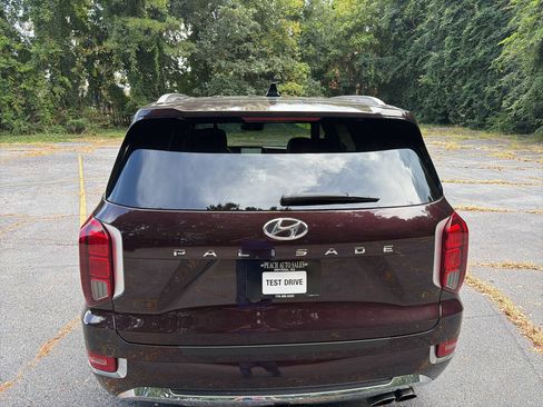 Used 2020 Hyundai Palisade Limited FWD image 6