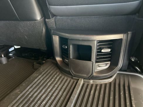Used 2025 RAM 3500 Tradesman w/ Chrome Appearance Group AWD/4WD image 34