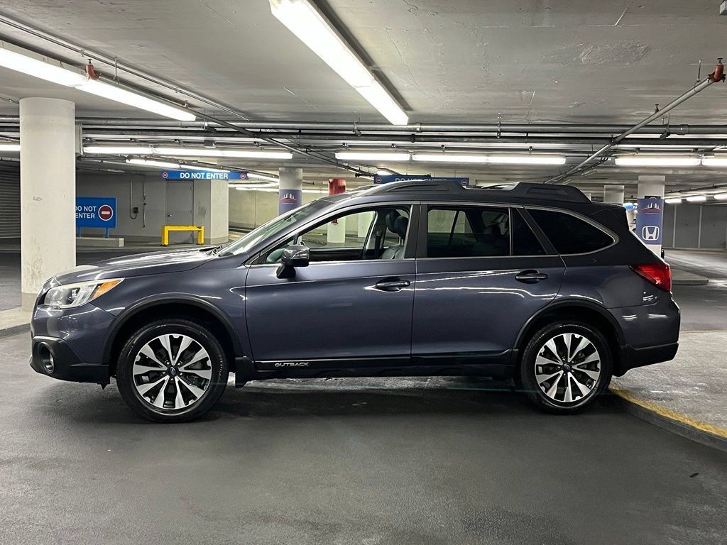 Used 2017 Subaru Outback 2.5i Limited AWD/4WD image 31