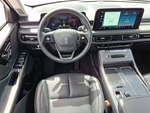 New 2026 Lincoln Aviator AWD image 6