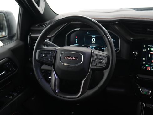 Used 2023 GMC Sierra 1500 AT4 w/ AT4 Premium Package AWD/4WD image 14