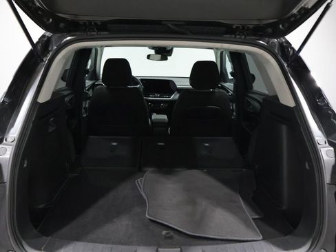 Used 2025 Chevrolet TrailBlazer LT AWD/4WD image 4