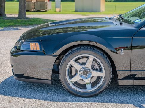 Used 2003 Ford Mustang Cobra RWD image 9