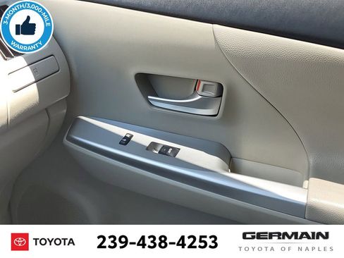 Used 2014 Toyota Prius V Three FWD image 28