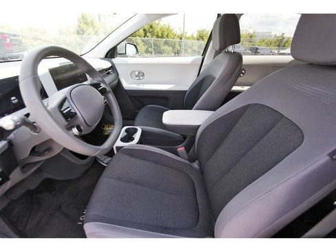 Used 2024 Hyundai Ioniq 5 SEL image 15