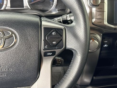 Used 2019 Toyota 4Runner SR5 AWD/4WD image 17