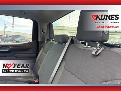 Used 2025 Chevrolet Silverado 1500 LT AWD/4WD image 31