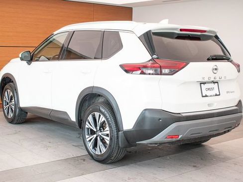 Used 2021 Nissan Rogue SV AWD/4WD image 8