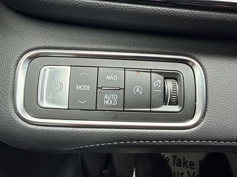 Used 2026 Buick Enclave Avenir w/ Super Cruise Package AWD/4WD image 55