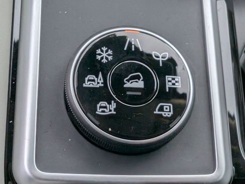 New 2026 Nissan Pathfinder SL AWD/4WD image 16