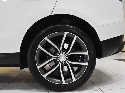 Used 2023 Land Rover Range Rover Sport SE AWD/4WD image 8