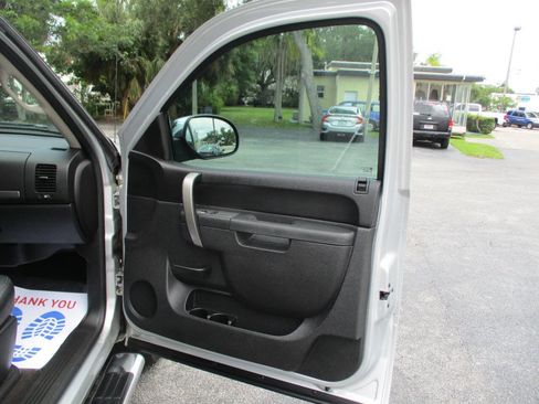 Used 2013 GMC Sierra 1500 SLE RWD image 24