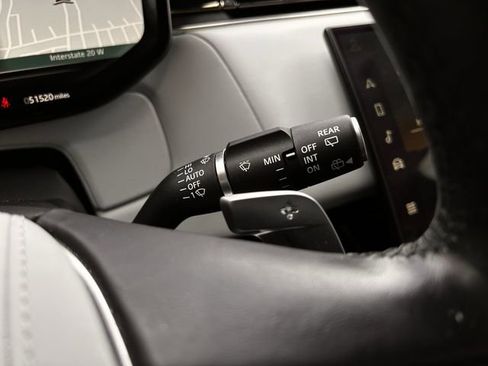 Used 2023 Land Rover Range Rover Sport SE image 23