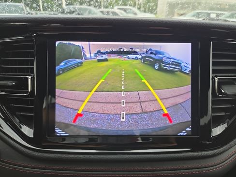 Used 2025 Dodge Durango GT AWD/4WD image 16