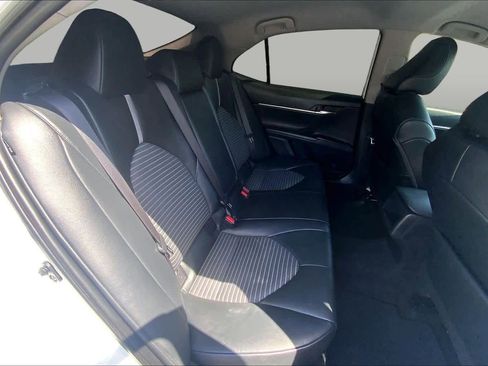 Used 2021 Toyota Camry SE image 19