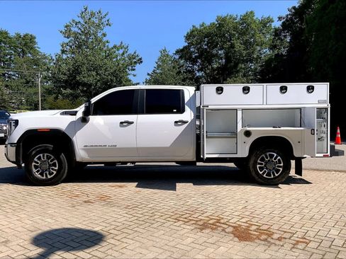 Used 2024 GMC Sierra 3500 Pro w/ Convenience Package AWD/4WD image 34