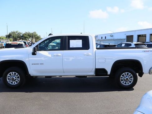 Certified 2022 Chevrolet Silverado 2500 LT AWD/4WD image 6