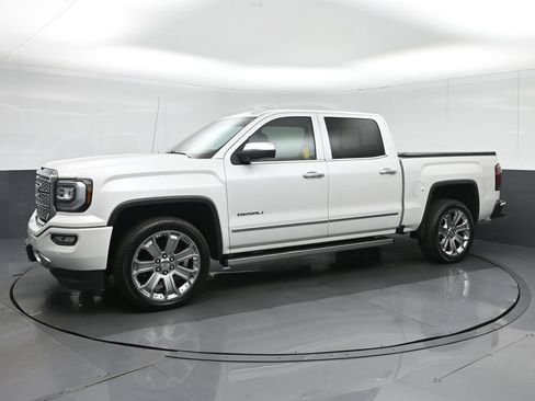 Used 2018 GMC Sierra 1500 Denali w/ Denali Ultimate Package AWD/4WD image 3
