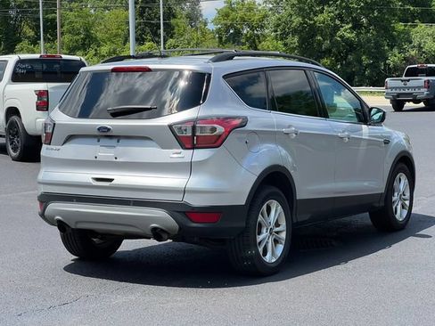 Used 2017 Ford Escape SE w/ SE Leather Comfort Package FWD image 39