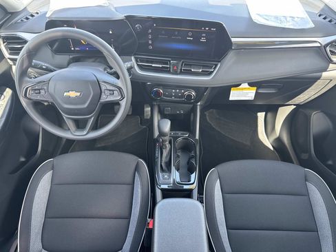 Used 2026 Chevrolet TrailBlazer LT w/ LPO, Blackout Package image 9