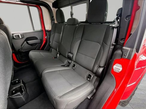 Used 2023 Jeep Gladiator Sport AWD/4WD image 27
