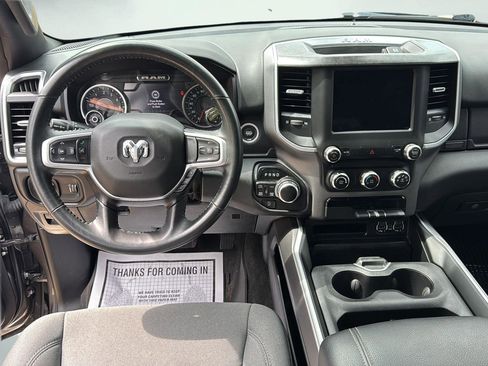Used 2022 RAM 1500 Big Horn AWD/4WD image 10