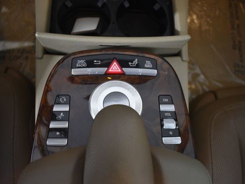 Used 2008 Mercedes-Benz S 550 4MATIC image 24