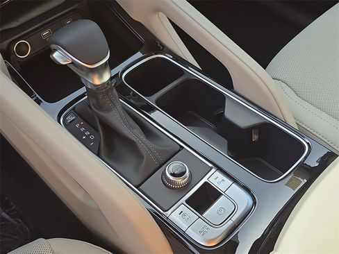 New 2025 Kia Telluride S image 32