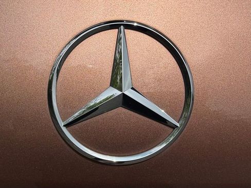 Used 2022 Mercedes-Benz GLB 250 4MATIC image 12