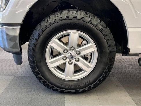 Used 2022 Ford F150 XLT w/ Trailer Tow Package AWD/4WD image 8