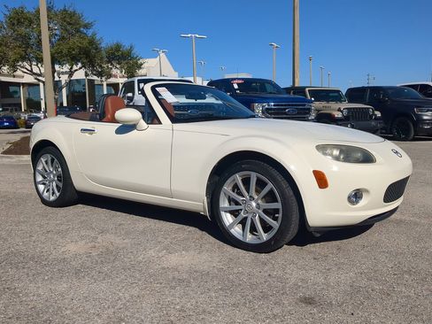 Used 2008 MAZDA MX-5 Miata Grand Touring image 2