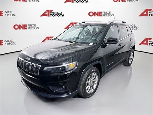 Used 2020 Jeep Cherokee Latitude Plus image 3