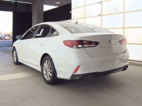 Used 2019 Hyundai Sonata SE w/ Winter Weather Package FWD image 4