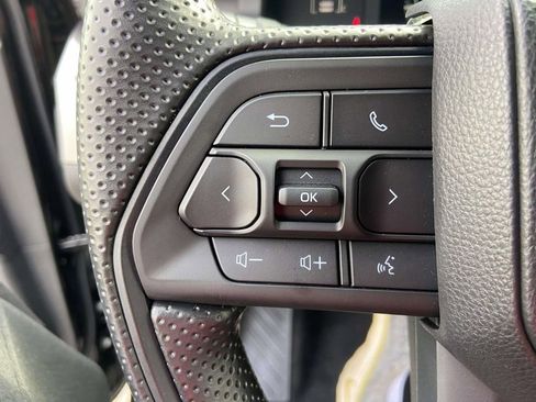 Used 2025 Toyota Tacoma TRD Sport image 30