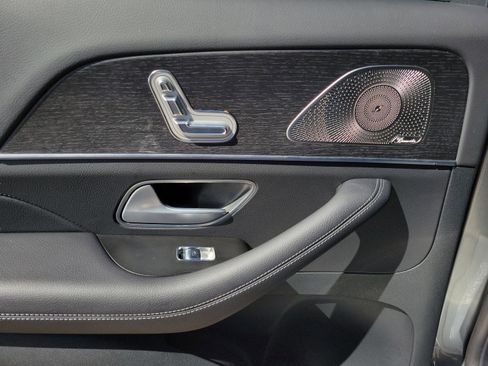 Certified 2026 Mercedes-Benz GLS 450 4MATIC image 8