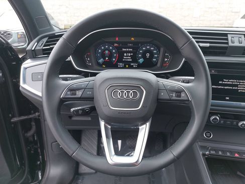 Certified 2025 Audi Q3 2.0T Premium w/ Convenience Package AWD/4WD image 19