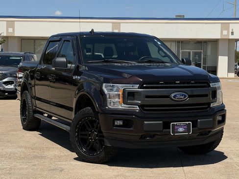 Used 2019 Ford F150 XLT w/ Equipment Group 302A Luxury AWD/4WD image 2