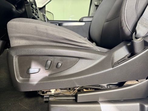 Used 2018 Chevrolet Silverado 1500 LT w/ All Star Edition AWD/4WD image 30