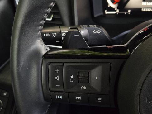Used 2021 Nissan Rogue Platinum FWD image 31