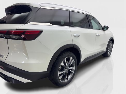 Used 2024 INFINITI QX60 Luxe image 13
