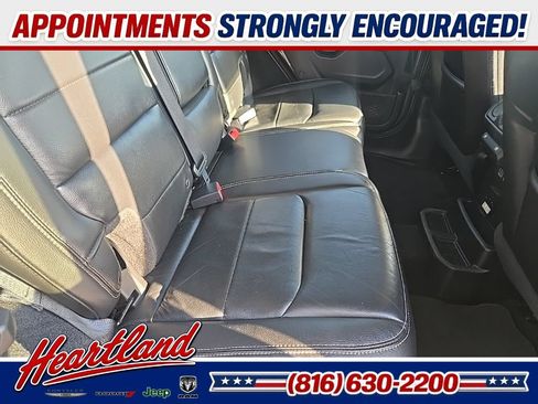 Used 2018 Jeep Wrangler Unlimited Sahara AWD/4WD image 79
