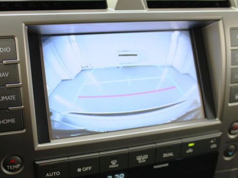 Used 2017 Lexus GX 460 image 61