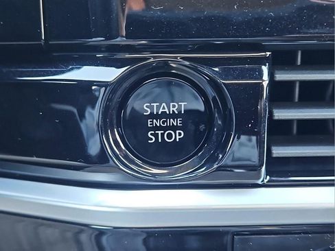 New 2025 Nissan Pathfinder Platinum w/ Cargo Package image 15