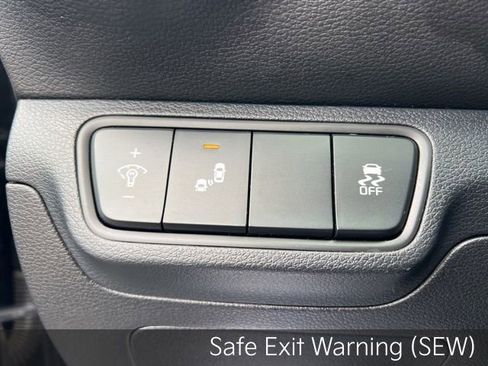 Certified 2022 Kia Forte LXS w/ LXS Technology Package image 10