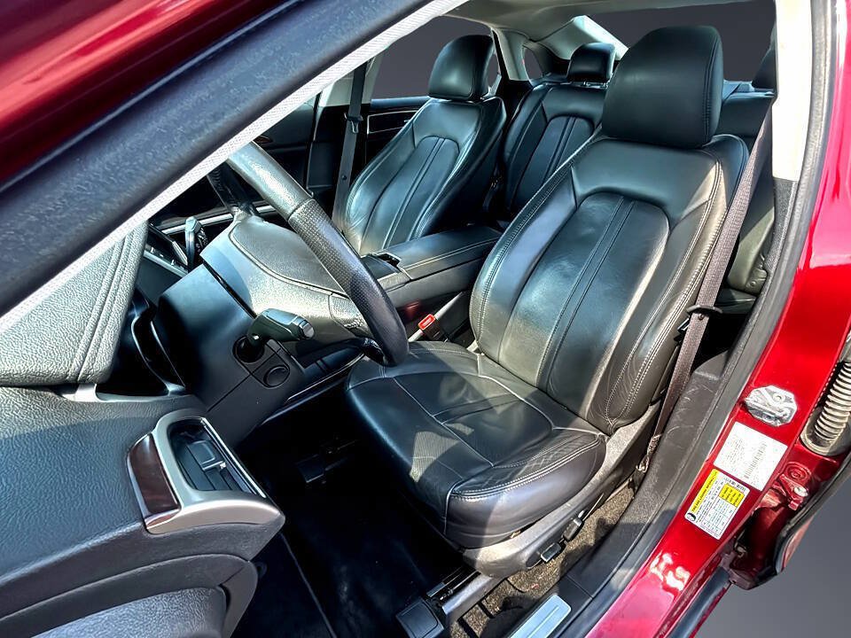 Used 2013 Lincoln MKZ Hybrid FWD image 9