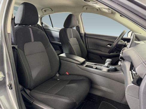 Used 2025 Nissan Sentra SV FWD image 20