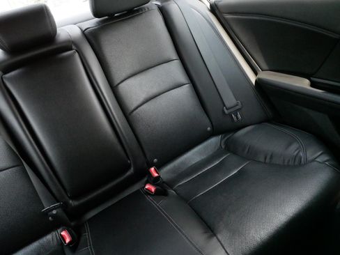 Certified 2017 Honda Accord EX-L image 14